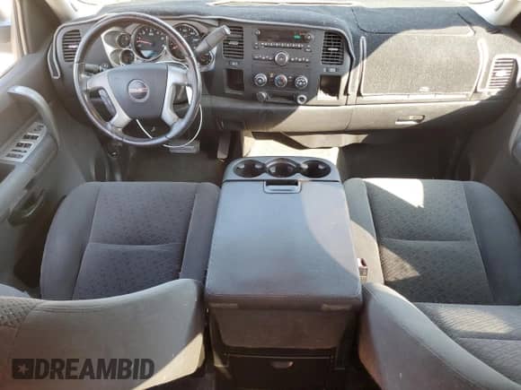2008 GMC Sierra 1500 Work Truck with VIN 2GTEC19C081229665, listed as a Copart auction lot 83779475 with 144,059 mi miles and Salvage title. Bid and sale history available at DreamBid. Image 8.