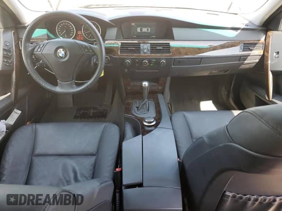 2007 BMW 5 Series с VIN WBANF33577CS39130, выставлен на аукционе Copart как лот 54607245 с пробегом 75 013 миль миль и Списание • Salvage title. История ставок и продаж доступна на DreamBid. Изображение 8.