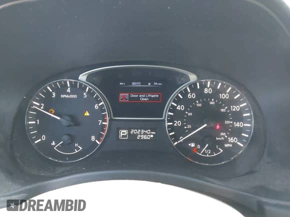 2015 Nissan Pathfinder SL with VIN 5N1AR2MM0FC649223, listed as a IAAI auction lot 42745011 with 202,340 mi miles and . Bid and sale history available at DreamBid. Image 7.