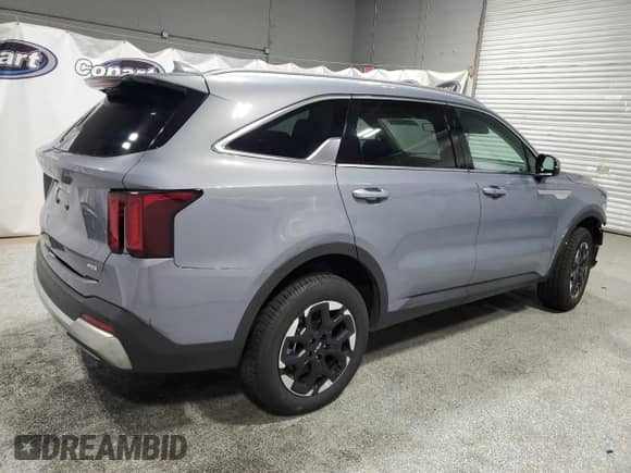 2024 Kia Sorento S with VIN 5XYRLDJC9RG278255, listed as a Copart auction lot 84428145 with 45,695 mi miles and Clean title. Bid and sale history available at DreamBid. Image 3.