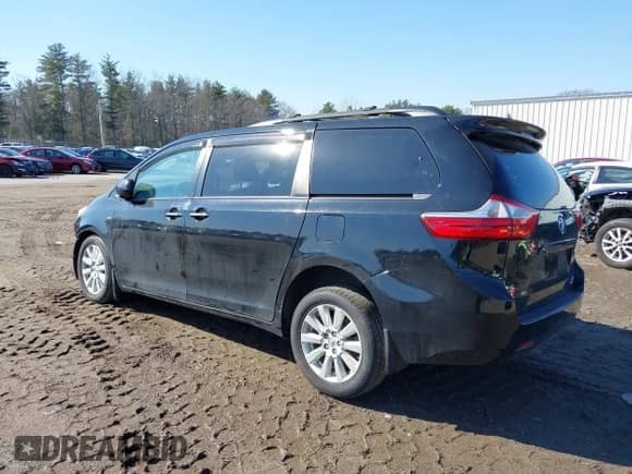 2017 Toyota Sienna XLE with VIN 5TDDZ3DC8HS166143, listed as a IAAI auction lot 41739916 with 132,948 mi miles and . Bid and sale history available at DreamBid. Image 3.
