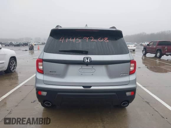 2021 Honda Passport Touring z VIN 5FNYF8H9XMB019732, wystawiony jako IAAI lot #41459208 z przebiegiem 41 745 mil mil oraz . Historia ofert i sprzedaży dostępna na DreamBid. Obrazek 16.