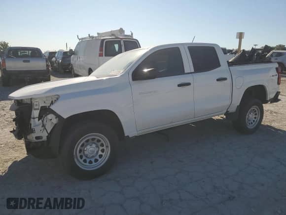 2023 Chevrolet Colorado 4WD Work Truck z VIN 1GCPTBEK6P1152395, wystawiony jako Copart lot #57127205 z przebiegiem 37 024 mil mil oraz Szkoda całkowita • Salvage title. Historia ofert i sprzedaży dostępna na DreamBid. Obrazek 1.