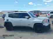 2017 Jeep Renegade Latitude с VIN ZACCJABB6HPG23465, выставлен на аукционе IAAI как лот 42586122 с пробегом 72 465 миль миль и . История ставок и продаж доступна на DreamBid. Изображение 14.
