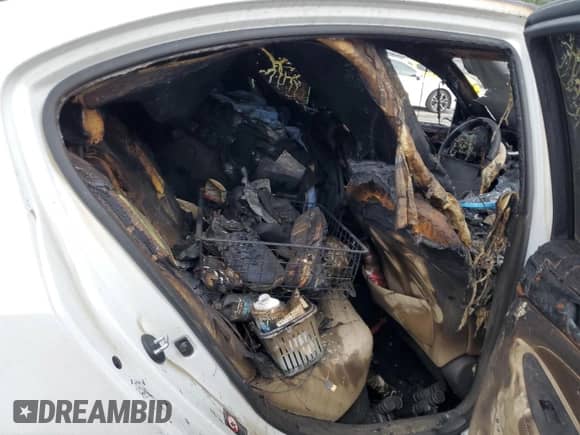 2012 Hyundai Genesis 3.8L with VIN KMHGC4DD0CU196413, listed as a Copart auction lot 68720015 with Not provided miles and Salvage title. Bid and sale history available at DreamBid. Image 10.