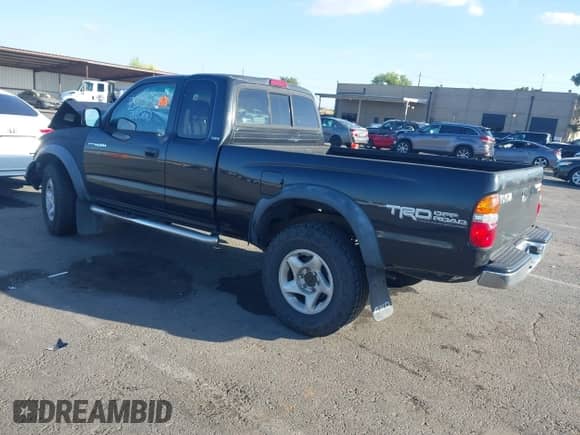 2001 Toyota Tacoma с VIN 5TEWN72N11Z822496, выставлен на аукционе IAAI как лот 43409848 с пробегом Не указан миль и . История ставок и продаж доступна на DreamBid. Изображение 3.