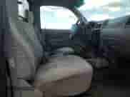 2002 Toyota Tacoma с VIN 5TENL42NX2Z025973, выставлен на аукционе Copart как лот 84580115 с пробегом 289 670 миль миль и Списание • Salvage title. История ставок и продаж доступна на DreamBid. Изображение 10.