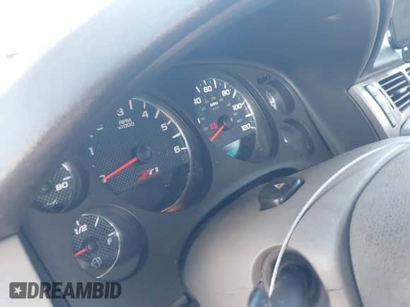 2010 Chevrolet Suburban LT z VIN 1GNUCJE04AR145330, wystawiony jako IAAI lot #42579675 z przebiegiem 185 242 mil mil oraz . Historia ofert i sprzedaży dostępna na DreamBid. Obrazek 7.