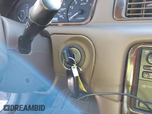 1998 Toyota Camry LE с VIN 4T1BG28K8WU839090, выставлен на аукционе IAAI как лот 43571805 с пробегом 188 930 миль миль и . История ставок и продаж доступна на DreamBid. Изображение 11.