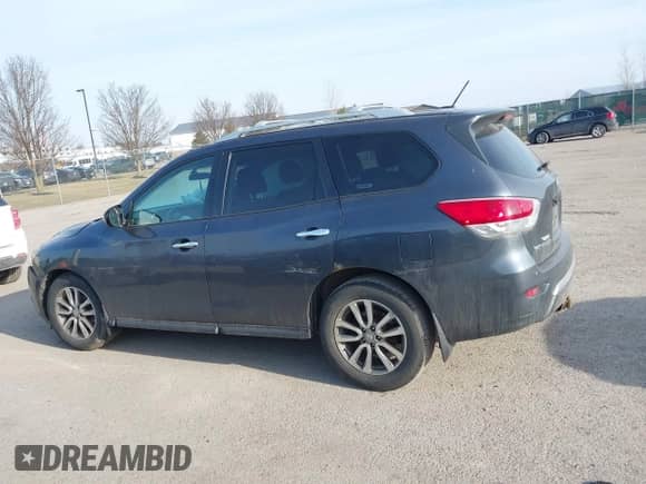 2013 Nissan Pathfinder SV with VIN 5N1AR2MM5DC650199, listed as a IAAI auction lot 41758539 with 172,568 mi miles and . Bid and sale history available at DreamBid. Image 14.