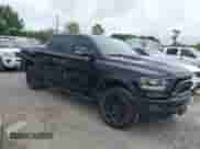 2020 Ram 1500 Rebel z VIN 1C6SRFLT7LN196248, wystawiony jako IAAI lot #42221745 z przebiegiem 40 860 mil mil oraz . Historia ofert i sprzedaży dostępna na DreamBid. Obrazek 1.