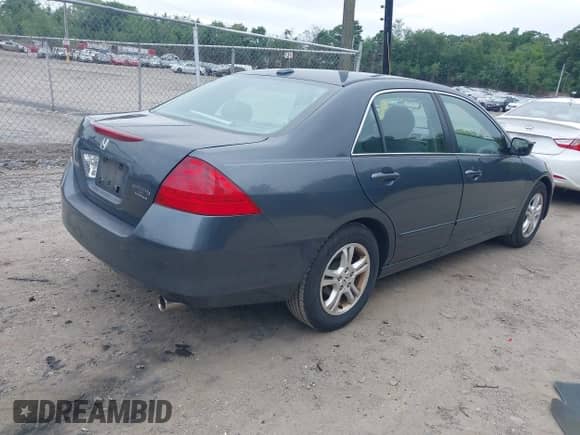 2007 Honda Accord EX-L with VIN 1HGCM56877A093861, listed as a IAAI auction lot 42718161 with 126,419 mi miles and . Bid and sale history available at DreamBid. Image 4.