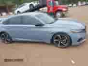 2022 Honda Accord Sport z VIN 1HGCV1F37NA062407, wystawiony jako IAAI lot #43087544 z przebiegiem 45 454 mil mil oraz . Historia ofert i sprzedaży dostępna na DreamBid. Obrazek 13.