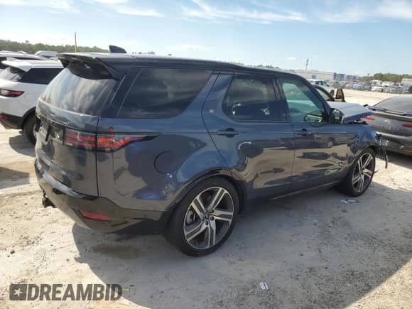 2024 Land Rover Discovery Dynamic SE with VIN SALRL4EU2R2495796, listed as a Copart auction lot 71401385 with 15,992 mi miles and Salvage title. Bid and sale history available at DreamBid. Image 3.