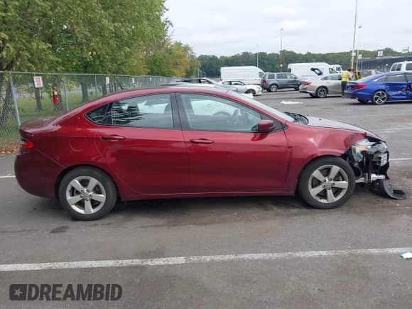 2015 Dodge Dart SXT with VIN 1C3CDFBB5FD278997, listed as a IAAI auction lot 43289715 with 76,252 mi miles and . Bid and sale history available at DreamBid. Image 13.