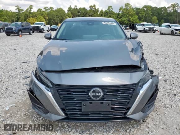 2024 Nissan Altima SV z VIN 1N4BL4DV6RN311726, wystawiony jako Copart lot #68144475 z przebiegiem 37 214 mil mil oraz Szkoda całkowita • Salvage title. Historia ofert i sprzedaży dostępna na DreamBid. Obrazek 5.