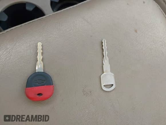 2006 Chevrolet Silverado 1500 Work Truck с VIN 3GCEK14V36G246525, выставлен на аукционе IAAI как лот 42862577 с пробегом 270 034 миль миль и . История ставок и продаж доступна на DreamBid. Изображение 11.