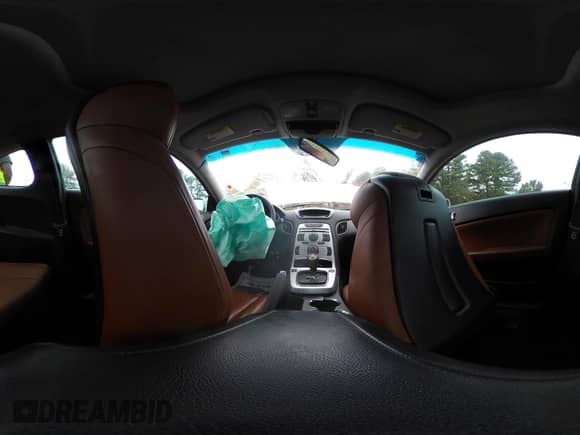 2010 Hyundai Genesis Coupe Grand Touring с VIN KMHHU6KH2AU007583, выставлен на аукционе IAAI как лот 40846776 с пробегом 70 918 миль миль и . История ставок и продаж доступна на DreamBid. Изображение 19.