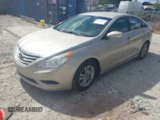 2011 Hyundai Sonata GLS z VIN 5NPEB4ACXBH025400, wystawiony jako IAAI lot #43373217 z przebiegiem 126 241 mil mil oraz . Historia ofert i sprzedaży dostępna na DreamBid. Obrazek 2.