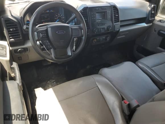 2016 Ford F-150 XL z VIN 1FTEX1C86GFB29568, wystawiony jako Copart lot #65912145 z przebiegiem 98 367 mil mil oraz Czysty tytuł • Clean title. Historia ofert i sprzedaży dostępna na DreamBid. Obrazek 8.