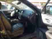 2019 Nissan Pathfinder S z VIN 5N1DR2MN6KC619496, wystawiony jako IAAI lot #42575001 z przebiegiem 117 301 mil mil oraz . Historia ofert i sprzedaży dostępna na DreamBid. Obrazek 5.