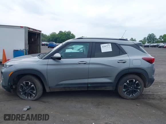 2023 Chevrolet TrailBlazer LT with VIN KL79MRSL3PB210319, listed as a IAAI auction lot 42507976 with 50,923 mi miles and . Bid and sale history available at DreamBid. Image 14.
