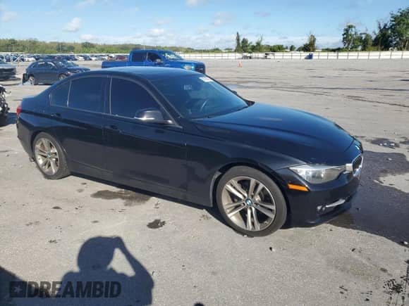 2013 BMW 3 Series 328i with VIN WBA3A5C53DF357767, listed as a Copart auction lot 87290875 with 155,761 mi miles and Non repairable. Bid and sale history available at DreamBid. Image 4.
