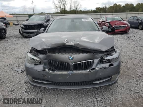 2011 BMW 5 Series 528i с VIN WBAFR1C50BC743513, выставлен на аукционе Copart как лот 85270355 с пробегом 199 246 миль миль и Списание • Salvage title. История ставок и продаж доступна на DreamBid. Изображение 5.