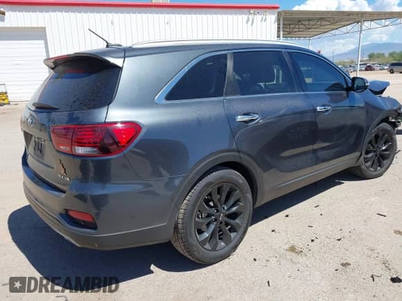 2020 Kia Sorento EX with VIN 5XYPH4A50LG692641, listed as a IAAI auction lot 43217443 with 68,790 mi miles and . Bid and sale history available at DreamBid. Image 4.