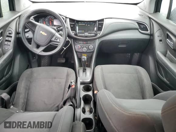 2019 Chevrolet Trax LS с VIN 3GNCJKSB2KL116866, выставлен на аукционе Copart как лот 85857715 с пробегом 120 515 миль миль и Списание • Salvage title. История ставок и продаж доступна на DreamBid. Изображение 8.