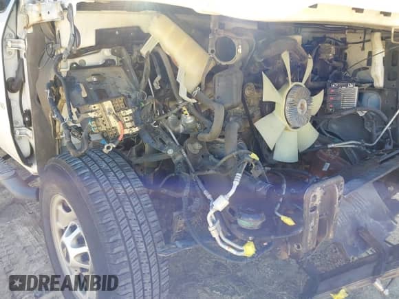 2019 Chevrolet Silverado 2500HD Work Truck z VIN 2GB2CREG4K1195834, wystawiony jako IAAI lot #43398503 z przebiegiem 176 259 mil mil oraz . Historia ofert i sprzedaży dostępna na DreamBid. Obrazek 13.