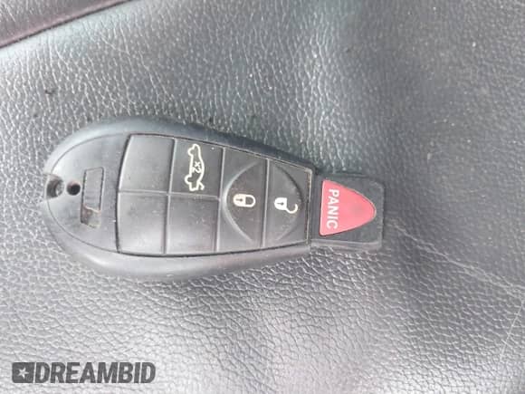 2008 Chrysler 300 Limited с VIN 2C3KA33G68H255957, выставлен на аукционе IAAI как лот 42736558 с пробегом Не указан миль и . История ставок и продаж доступна на DreamBid. Изображение 11.