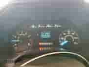 2017 Ford F-150 XL z VIN 1FTMF1C84HKD44261, wystawiony jako Copart lot #81434885 z przebiegiem 213 017 mil mil oraz Czysty tytuł • Clean title. Historia ofert i sprzedaży dostępna na DreamBid. Obrazek 9.