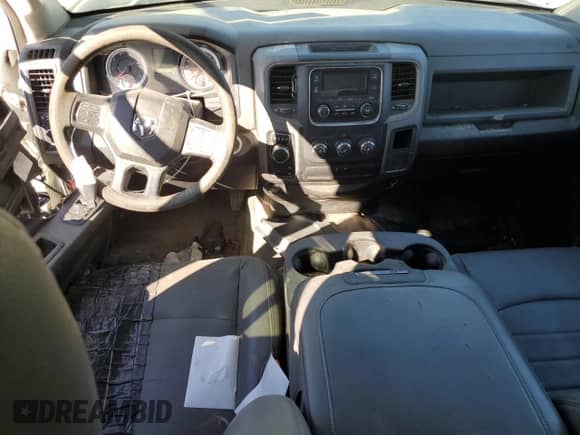 2017 Ram 1500 Tradesman z VIN 3C6RR7KT5HG765460, wystawiony jako Copart lot #77639584 z przebiegiem 193 691 mil mil oraz Szkoda całkowita • Salvage title. Historia ofert i sprzedaży dostępna na DreamBid. Obrazek 8.