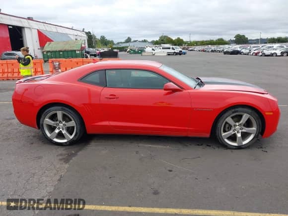 2012 Chevrolet Camaro 2LT с VIN 2G1FC1E37C9173124, выставлен на аукционе IAAI как лот 42975111 с пробегом 163 784 миль миль и . История ставок и продаж доступна на DreamBid. Изображение 13.