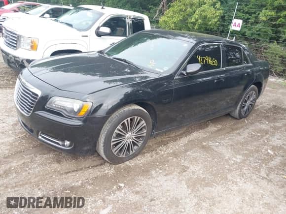 2014 Chrysler 300 S с VIN 2C3CCAGG8EH201441, выставлен на аукционе IAAI как лот 42796650 с пробегом 143 668 миль миль и . История ставок и продаж доступна на DreamBid. Изображение 17.