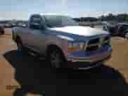 2010 Dodge 1500 ST z VIN 3D7JB1EP5AG116078, wystawiony jako Copart lot #74195174 z przebiegiem 107 803 mil mil oraz Szkoda całkowita • Salvage title. Historia ofert i sprzedaży dostępna na DreamBid. Obrazek 10.