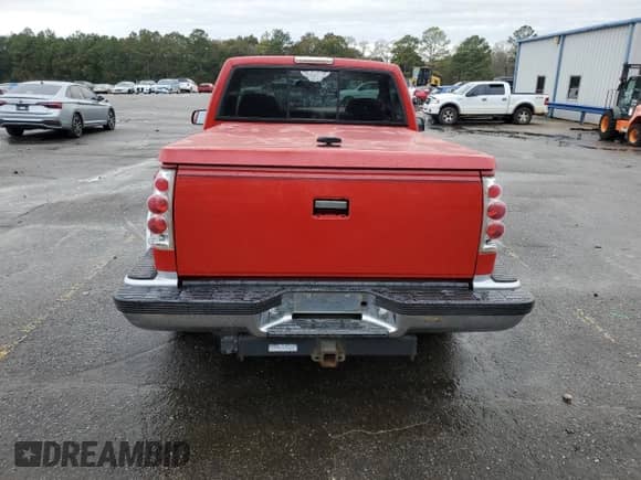 1997 Chevrolet Silverado 1500 with VIN 1GCEC14R8VZ235406, listed as a Copart auction lot 43017885 with 238,279 mi miles and Salvage title. Bid and sale history available at DreamBid. Image 6.