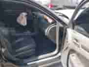 2013 Chrysler 300 S z VIN 2C3CCABGXDH547271, wystawiony jako IAAI lot #38949340 z przebiegiem 111 710 mil mil oraz . Historia ofert i sprzedaży dostępna na DreamBid. Obrazek 5.