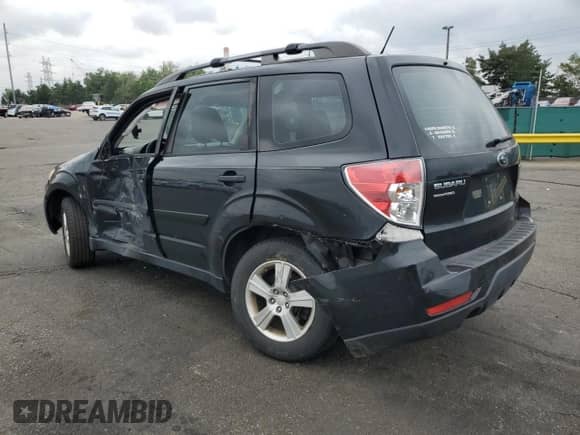 2013 Subaru Forester X z VIN JF2SHABC9DG403830, wystawiony jako Copart lot #66901685 z przebiegiem 183 552 mil mil oraz Szkoda całkowita • Salvage title. Historia ofert i sprzedaży dostępna na DreamBid. Obrazek 2.