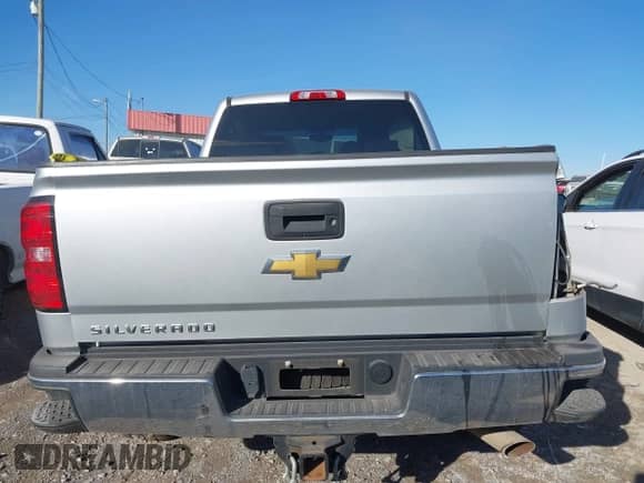 2017 Chevrolet Silverado 2500HD Work Truck z VIN 1GC1KUEG5HF122776, wystawiony jako IAAI lot #41386927 z przebiegiem 55 682 mil mil oraz . Historia ofert i sprzedaży dostępna na DreamBid. Obrazek 16.