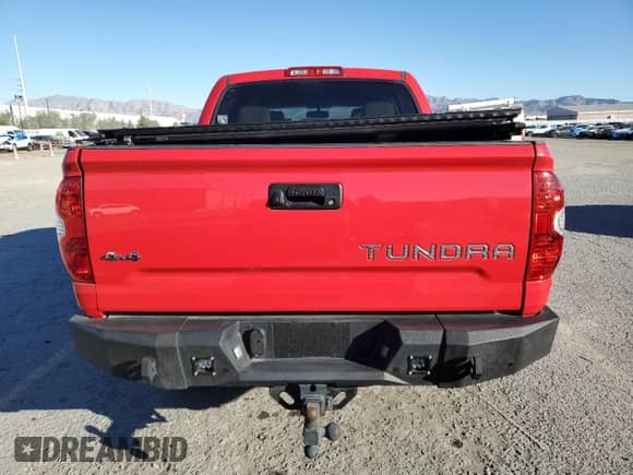 2015 Toyota Tundra Limited z VIN 5TFHW5F12FX458377, wystawiony jako Copart lot #85580345 z przebiegiem 116 352 mil mil oraz Szkoda całkowita • Salvage title. Historia ofert i sprzedaży dostępna na DreamBid. Obrazek 6.