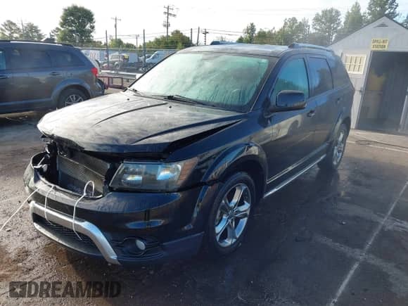 2016 Dodge Journey Crossroad Plus z VIN 3C4PDCGB2GT172264, wystawiony jako IAAI lot #43392210 z przebiegiem 149 878 mil mil oraz . Historia ofert i sprzedaży dostępna na DreamBid. Obrazek 2.