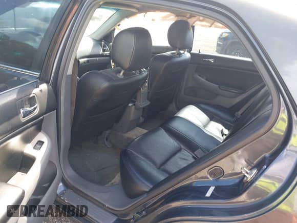 2006 Honda Accord EX z VIN 1HGCM56796A135839, wystawiony jako IAAI lot #43298997 z przebiegiem 373 351 mil mil oraz . Historia ofert i sprzedaży dostępna na DreamBid. Obrazek 8.