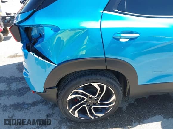 2025 Chevrolet TrailBlazer RS with VIN KL79MTSL4SB013343, listed as a IAAI auction lot 42546286 with 6,438 mi miles and . Bid and sale history available at DreamBid. Image 18.