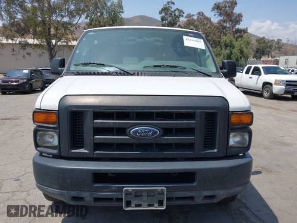 2011 Ford Econoline Cargo Commercial z VIN 1FTNS2EW8BDA45160, wystawiony jako IAAI lot #42143028 z przebiegiem 244 352 mil mil oraz . Historia ofert i sprzedaży dostępna na DreamBid. Obrazek 12.