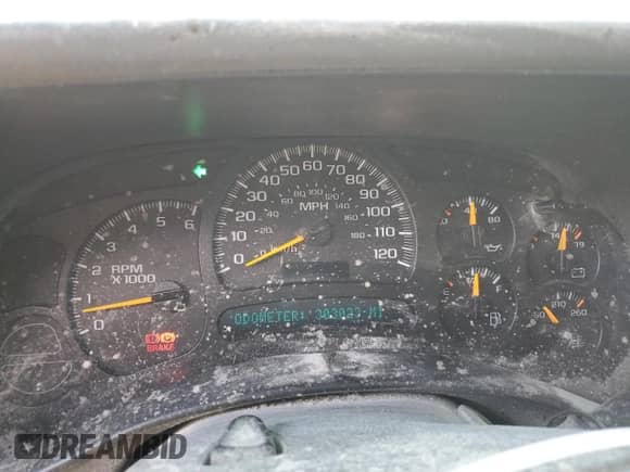 2005 Chevrolet Silverado 1500 Work Truck with VIN 2GCEK19V751279723, listed as a Copart auction lot 63413135 with 303,023 mi miles and Salvage title. Bid and sale history available at DreamBid. Image 9.