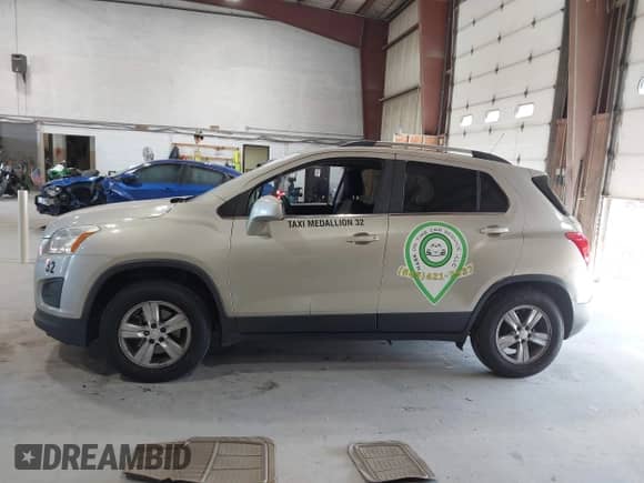 2016 Chevrolet Trax LT с VIN 3GNCJLSB9GL280628, выставлен на аукционе IAAI как лот 43127045 с пробегом 173 575 миль миль и . История ставок и продаж доступна на DreamBid. Изображение 14.
