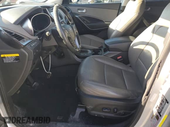 2017 Hyundai Santa Fe Ultimate с VIN 5XYZW4LAXHG480409, выставлен на аукционе Copart как лот 81644735 с пробегом 131 362 миль миль и Списание • Salvage title. История ставок и продаж доступна на DreamBid. Изображение 7.