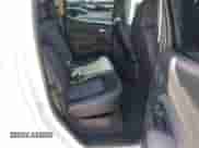 2019 Chevrolet Colorado 2WD Z71 z VIN 1GCGSDEN9K1270894, wystawiony jako IAAI lot #41744431 z przebiegiem 72 574 mil mil oraz . Historia ofert i sprzedaży dostępna na DreamBid. Obrazek 8.